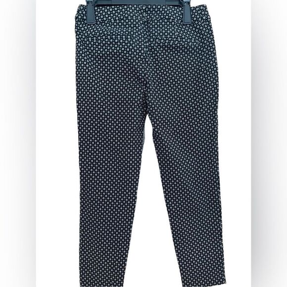Old Navy black/white floral Pixie mid rise pants, size 4 Regular - Picture 3 of 7